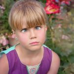 Est-ce qu'il est possible de corriger le strabisme convergent avec des lentilles de contact ?