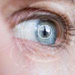 Porter des lentilles sclérales en milieu sec : conseils et précautions