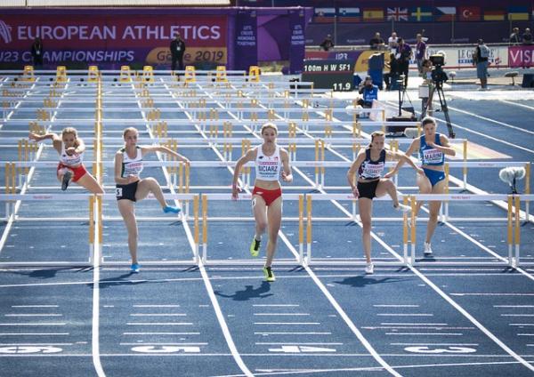 Les lentilles de contact et le sport : Un duo gagnant