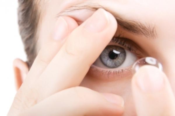 Comment ralentir l'évolution de la myopie grâce aux lentilles ?